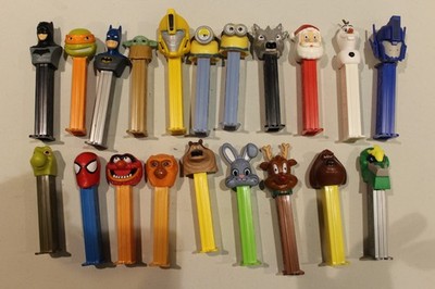 Lot of 20 assorted pre-owned PEZ Dispensers toys collectibles