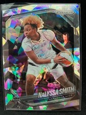 2025 Prizm WNBA - Cracked Ice Nalyssa Smith #119 - Las Vegas Aces