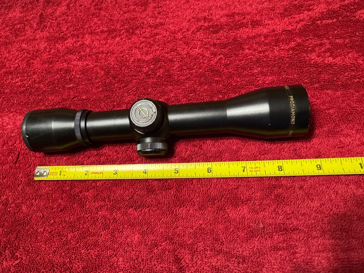 Simmons Black Hunting Rifle Scopes 4x Maximum Magnification for