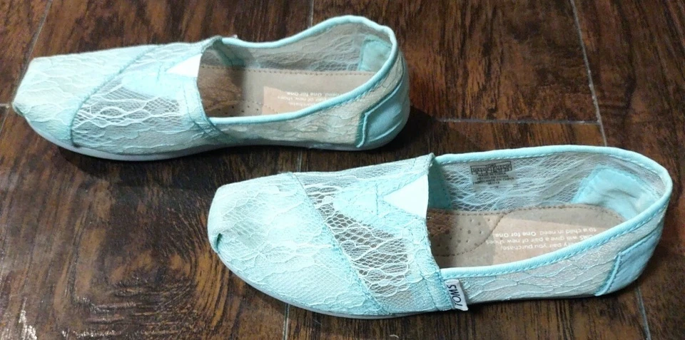 Alpargata de encaje azul alpargata talla W 6 TOMS para mujer sin cordones Foto 2 de 4