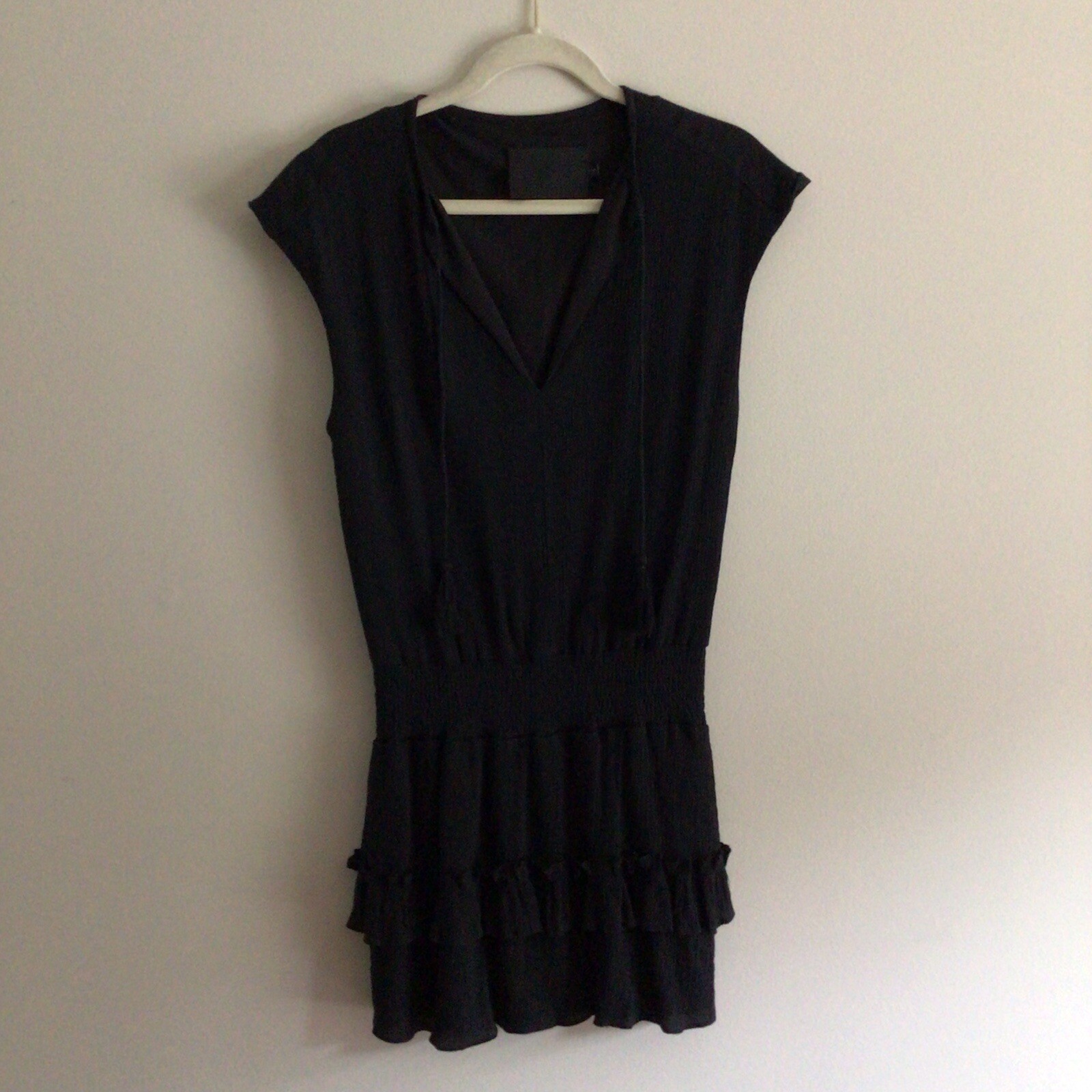 Vacate The Label Women Sz S Black Boho Smocked Waist Tiered Tasseled Mini Dress