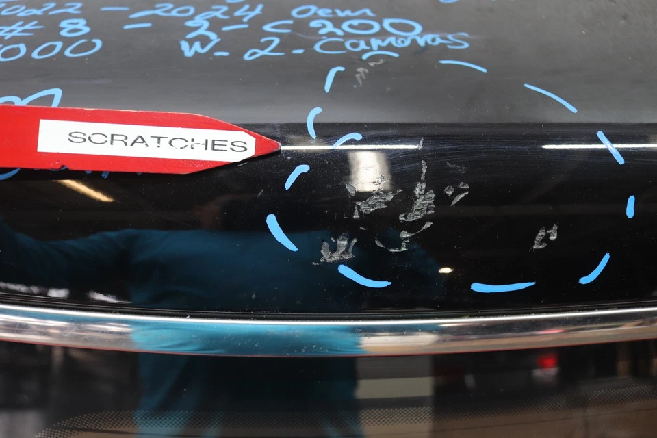 2022 2024 JEEP GRAND WAGONEER REAR LIFTGATE OEM WITH 2 CAMERAS Foto 4 de 4