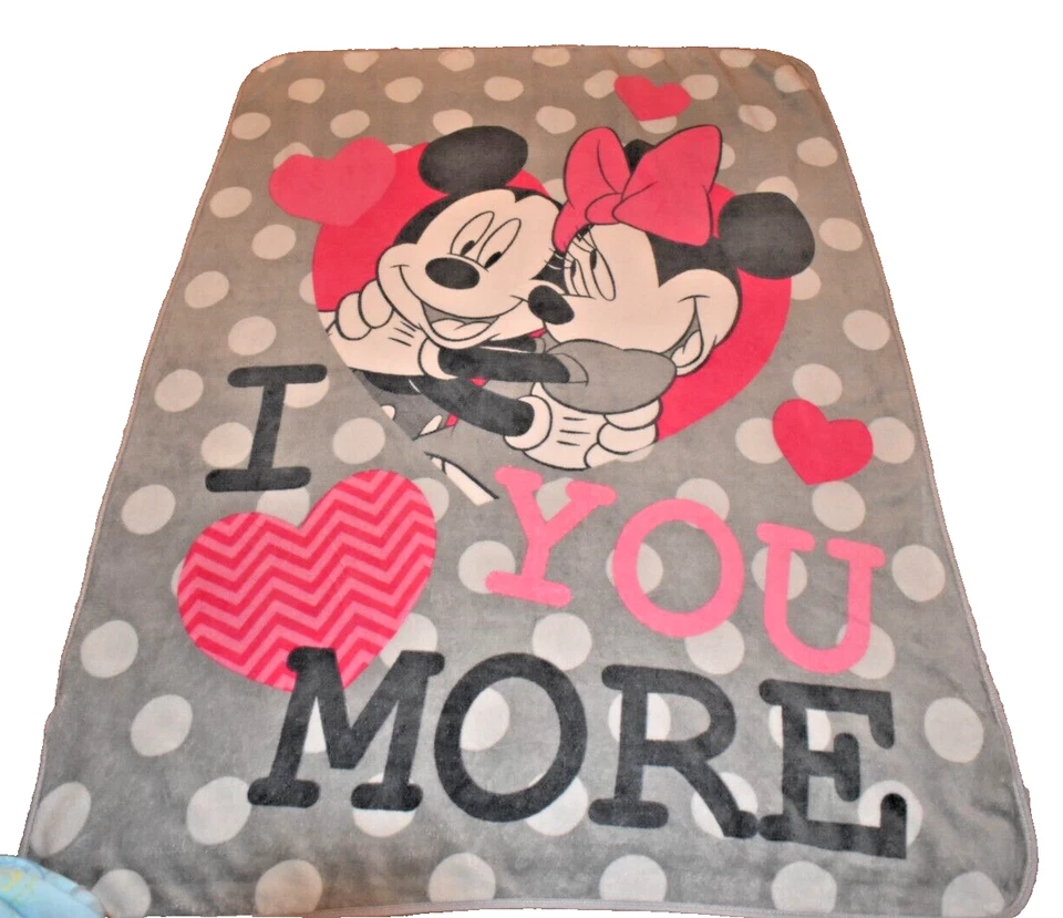 Manta de felpa a lunares G3 Disney Mickey & Minnie Mouse I Love You More Foto 2 de 4