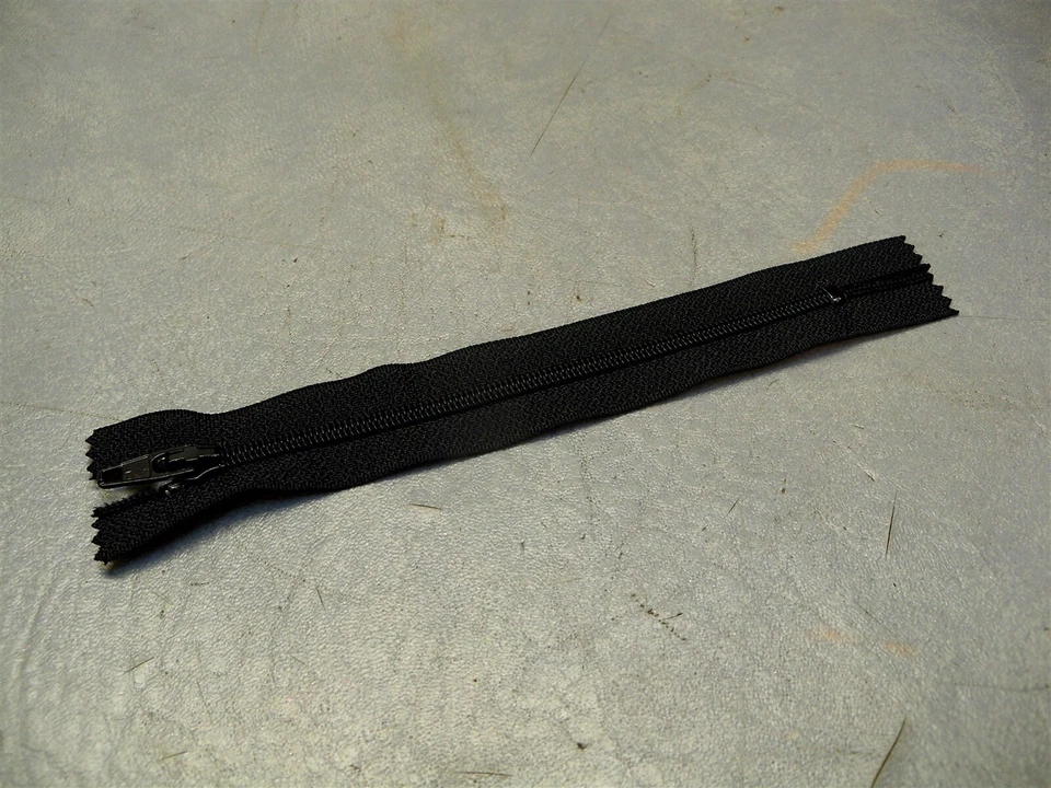 5" Zipper Black Closed end Nylon coil YKK ykk25 Lot of 50 - Image 2 of 4