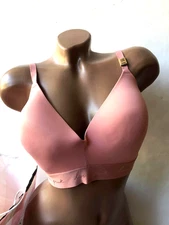 Victoria's Secret Pink Wear Everywhere Lightly Lined Wireless T-Shirt Bra Peach