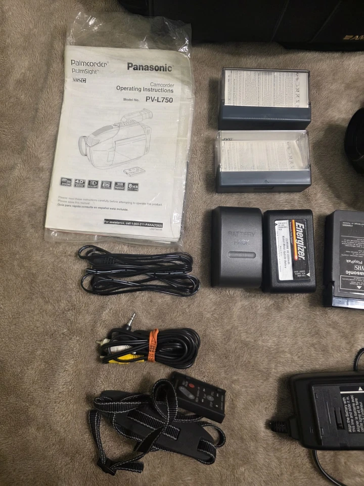 Panasonic Palmcorder with Photoshot PV-L750D Working VHS-C with Battery Charger - Image 2 of 4
