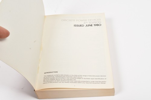 SGS-ATES Databook - Discrete Power Devices - 4th Edition 1980 - Datenbuch - Picture 2 of 6