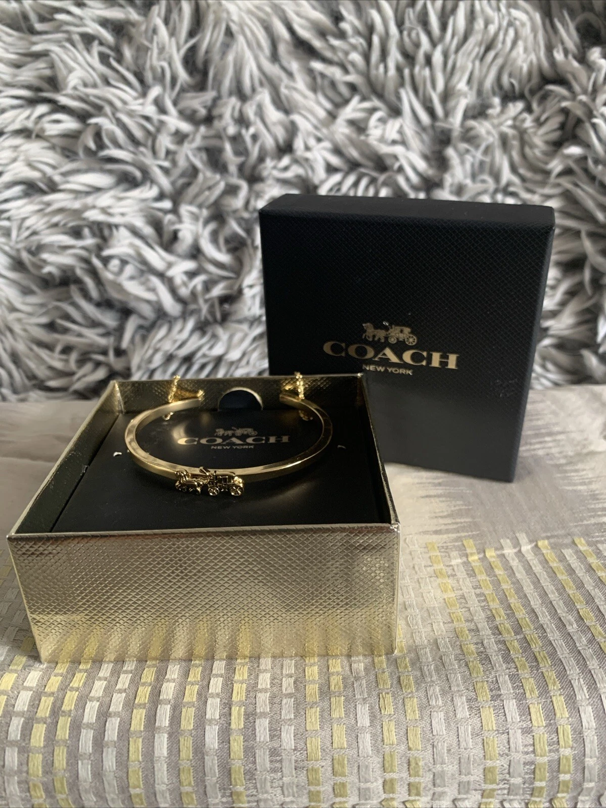 Bracciale catena cavallo e carrozza firma Coach NO BOX NUOVO SENZA ETICHETTE oro giallo