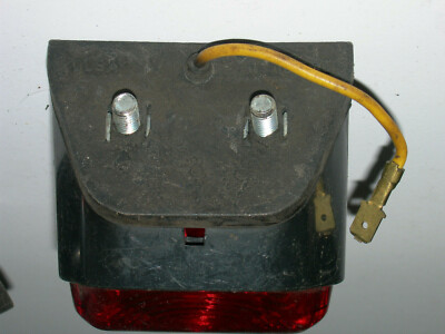 Luce ingombro anteriore a Led con base bianca