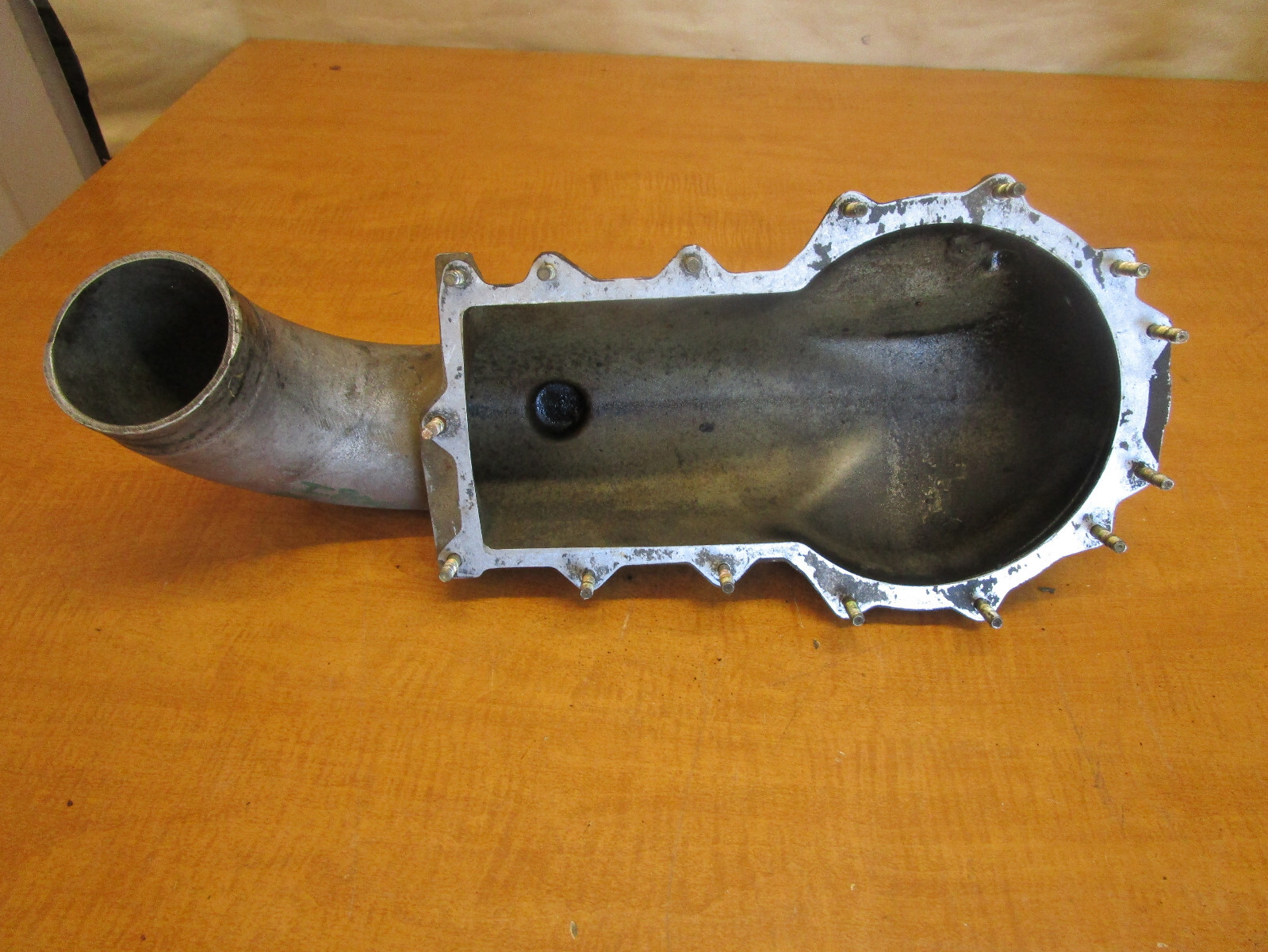 Ferrari 308, Mondial - Bottom Support For Fuel Metering Devise P/N 120361