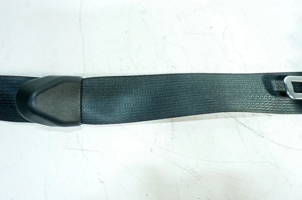 16-20 Infiniti QX60 3,5 L OEM paso trasero derecho segunda fila cinturón de seguridad retractor 5083 Foto 4 de 4