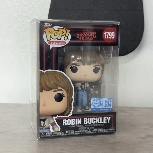 Funko Stranger Things Robin Buckley # 1799 Target Exclusive WITH PROTECTOR