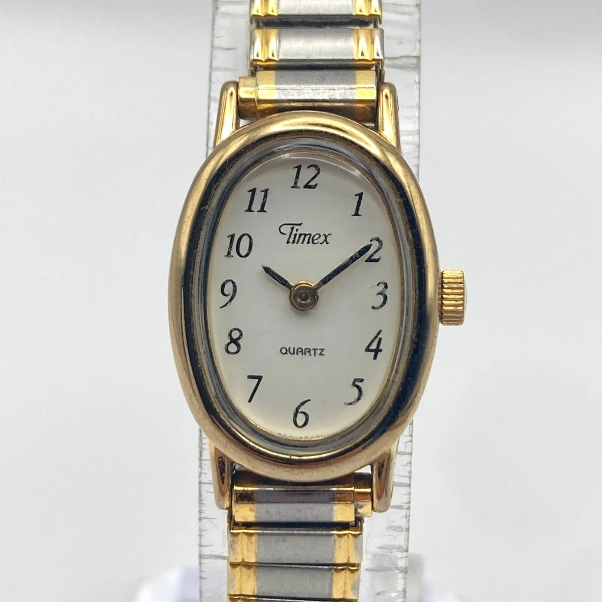 Vintage 2008 Timex Oval Classic 24mm Women\'s Quartz Dress Watch Mint Condition Vintage Timex Classic Womens Womans Gold & Silver Oval  main image 3