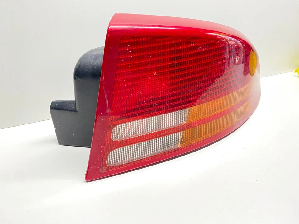 Luz trasera derecha Dodge Intrepid 1998-2004 OEM, 166-02534 Foto 3 de 4