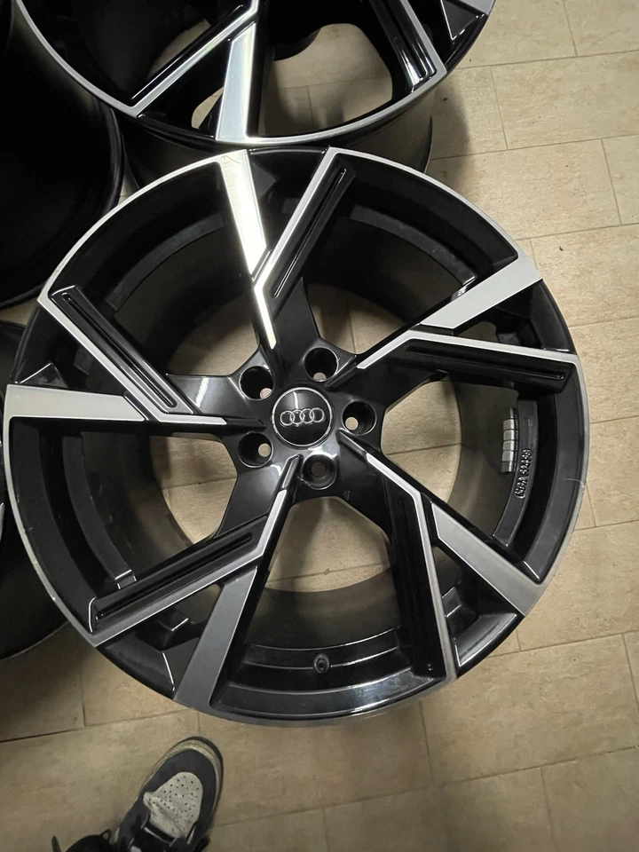 Set 4Pz Cerchi In Lega Neri 5 Fori R20 Audi Angel Black Diamond 8,5x20 SemiNuovi - Imagen 3 de 4