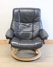 Ekornes Stressless Mayfair Grey Leather Recliner Chair / Armchair & Footstool