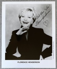 Florence Henderson Signed 8x10 B&W Promo Photo - The Brady Bunch