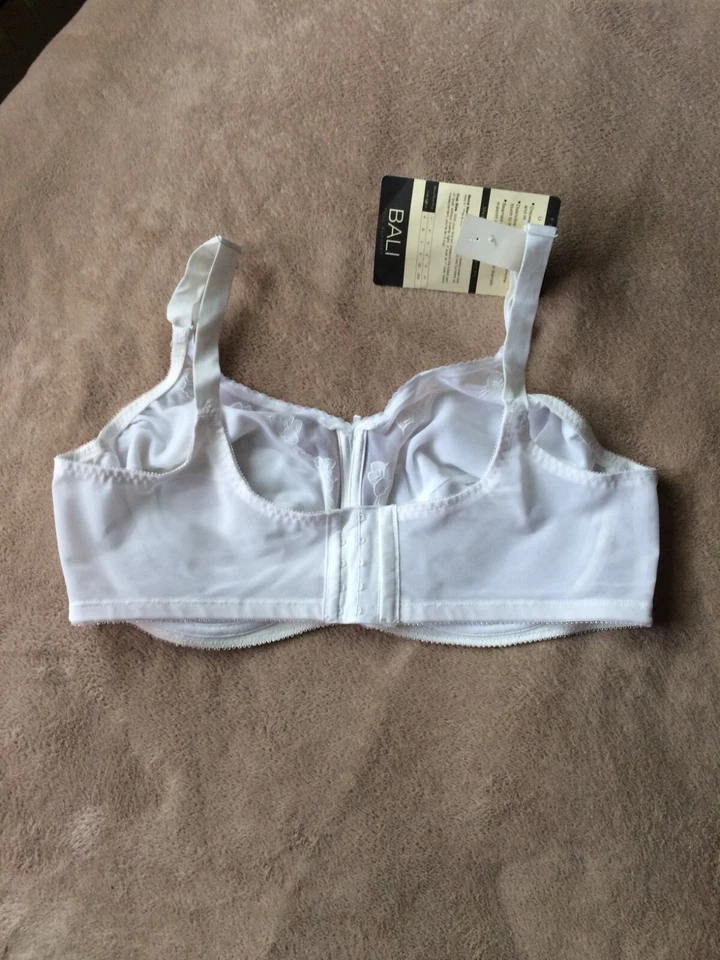 Bali 44DDD White Flower Full Support Underwire Bra  Style 180 NWT - Image 2 of 4
