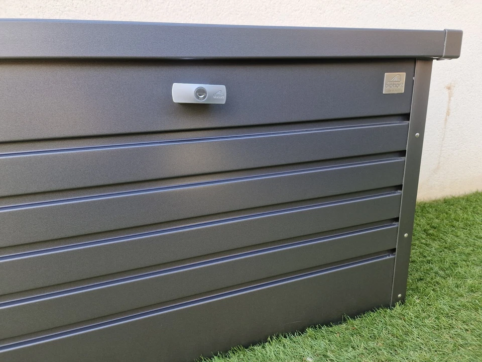 Coffre de jardin gris anthracite de marque BIOHORT en TBE - Photo 2/4