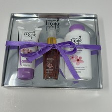 Maja Espana 3 Piece Plum Blossom Set Fragrance Mist Hand Cream Perfumed Talc