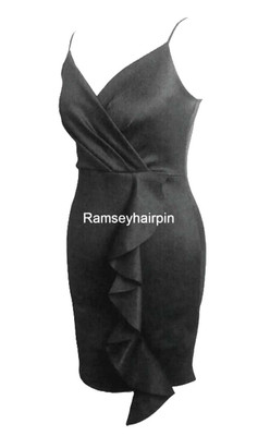 NEU QED LONDON   SCHWARZES FIGURBETONTES STRETCH-KLEID MIT RÜSCHEN   GRÖSSE 10 # 378*