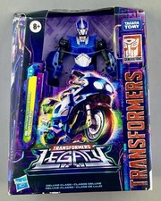 Transformers Legacy Prime Universe Arcee Deluxe Generations  New & Sealed