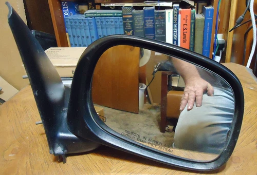 2006-2008 Dodge Ram 1500   Standard Sideview Mirror Assembly   Right side