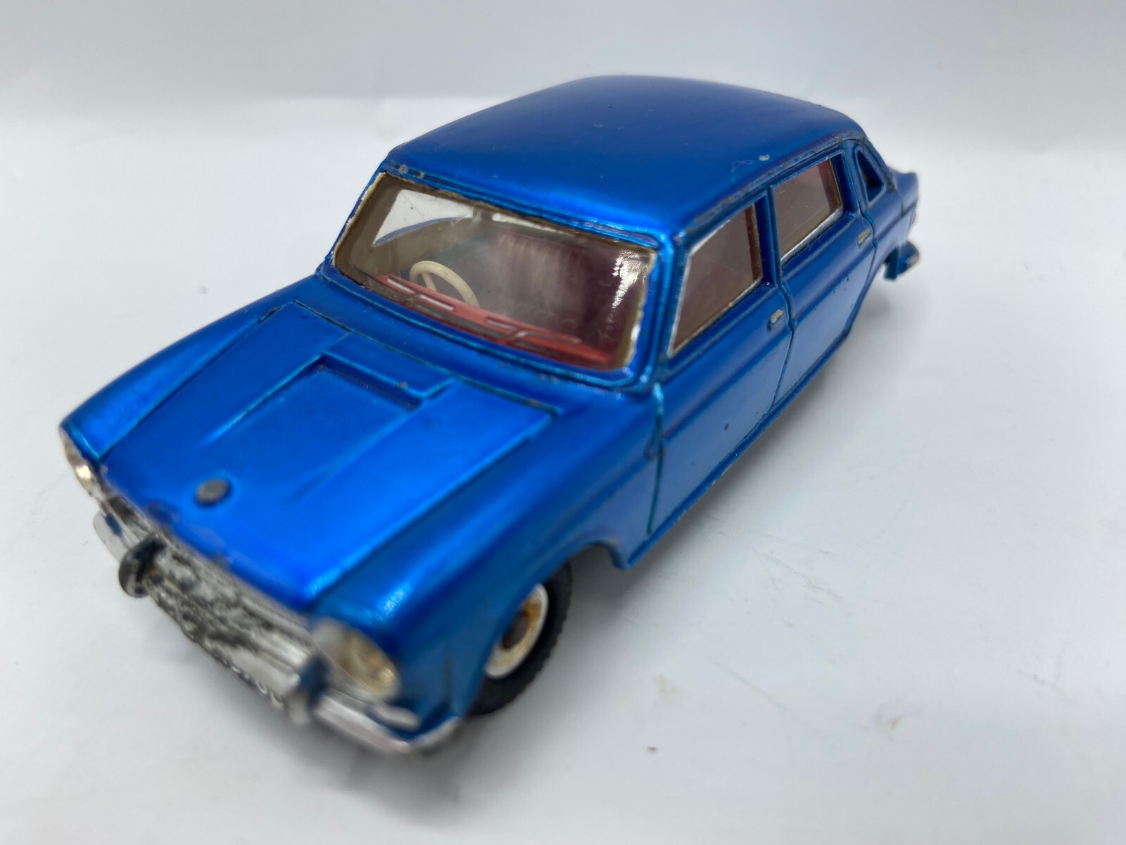 Dinky 171, Austin 1800 - Free Price Guide & Review