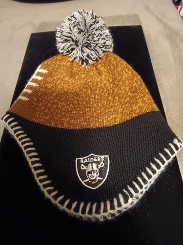 Raiders Football Head Knit Hat with Pom Toddler Size - Picture 2 of 9
