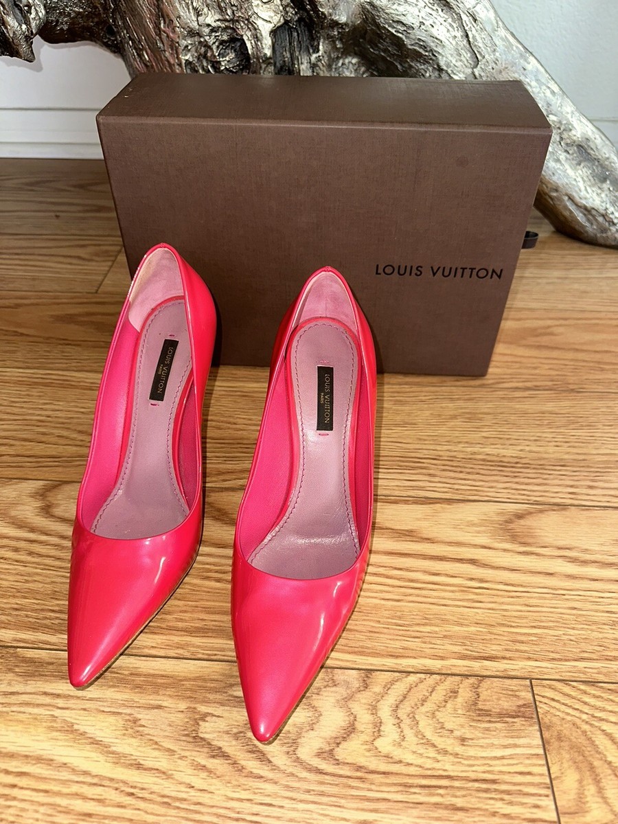 Louis Vuitton Signature Logo Patent Leather Pumps Heels Size 38
