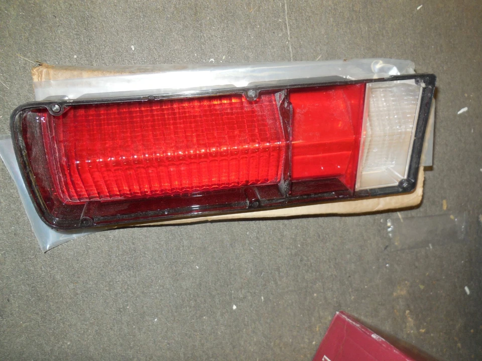 NOS 1968 Mercury Montclair Park Lane Marquis Tail Lamp Lens LH C8MY-13451-A - Image 3 of 3