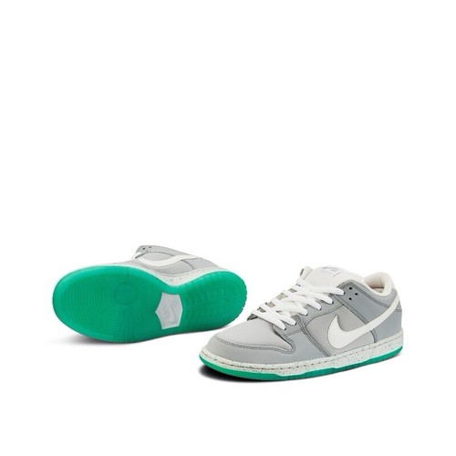 Size 10 - Nike SB Dunk Low Marty McFly - Picture 2 of 6