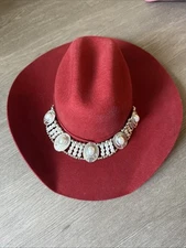 Bullhide 4X Kingman 4X Red Wool Felt Buckle Cowboy Hat Size 6 3/4 Decorated