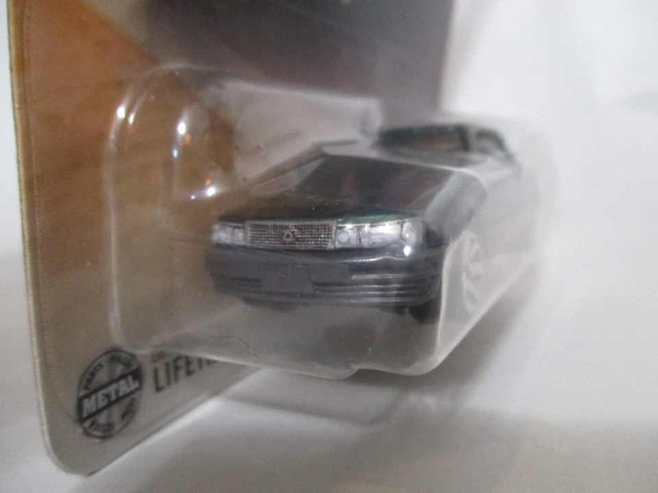 Matchbox 1-125 series #36 1994 Lexus LS 400 Dark Green 1:64 diecast - Image 3 of 4