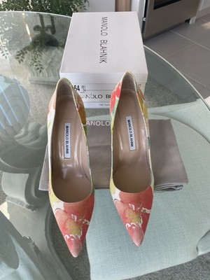 MANOLO BLAHNIK BB 105  Floral Watercolor Fabric Pumps 39 NIB $695