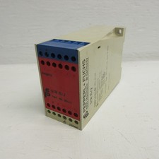 Pepperl+Fuchs STR 15/2 Safety Relay 220 VAC JA=15 MA UA=8.4 V STR152 PN: 00444