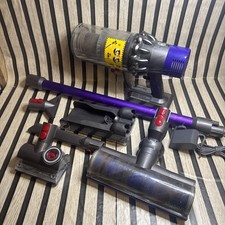 Dyson Cyclone V10 Cordless Vacuum Cleaner With Accessories / Used