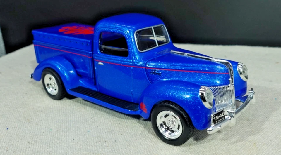 Liberty Classics 1940 Ford Pickup Truck MAC Tools 1/24 - Image 2 of 4