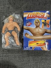 Stretch Armstrong riedizione versione 2020.