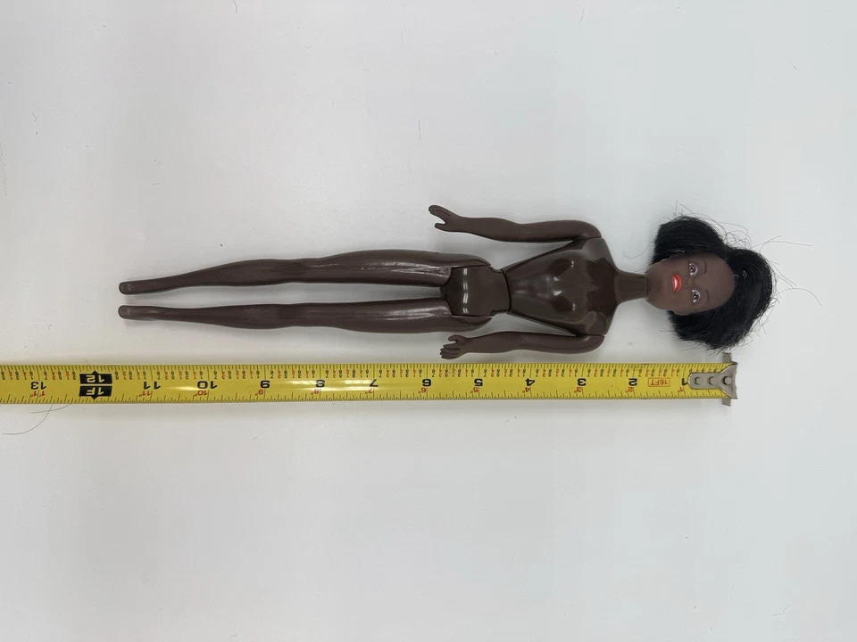 Barbie Thunderbird 1993 vintage afroamericana de la Fuerza Aérea 11553 sin ropa Foto 4 de 4