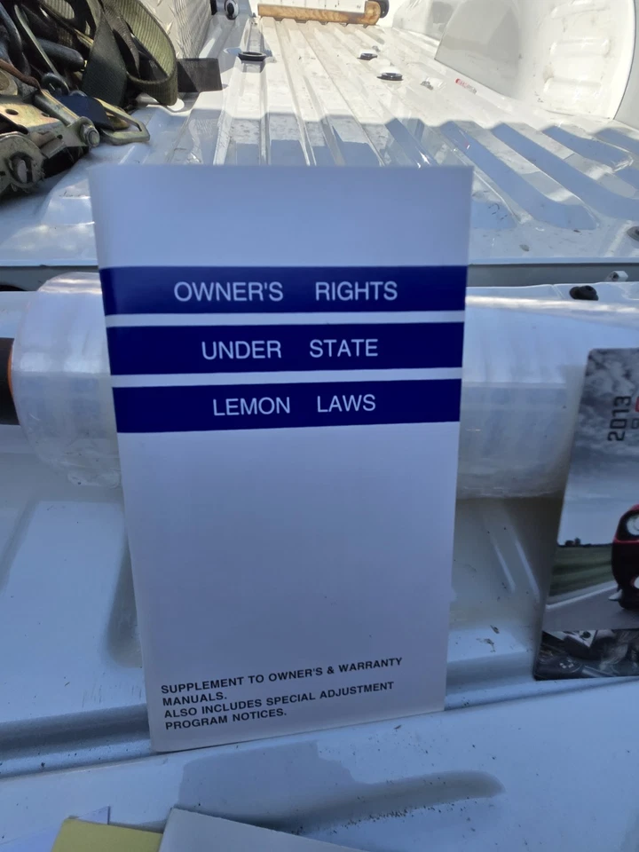 CD de informações 2013 Dodge Challenger R/T Owners conjunto manual - Imagem 4 de 4