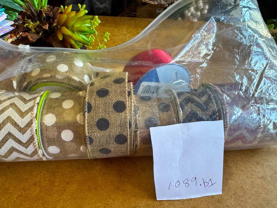 9 rolls Dots & Stripes Burlap Ribbon - Red, White & Black - 9 foot Rolls - Image 4 of 4