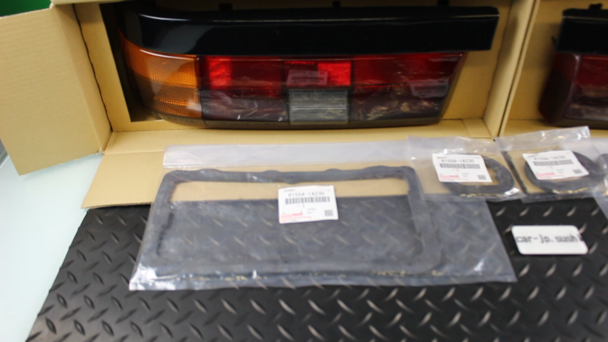 TOYOTA Genuine SPRINTER Trueno AE86 3Door Tail Light Lamp