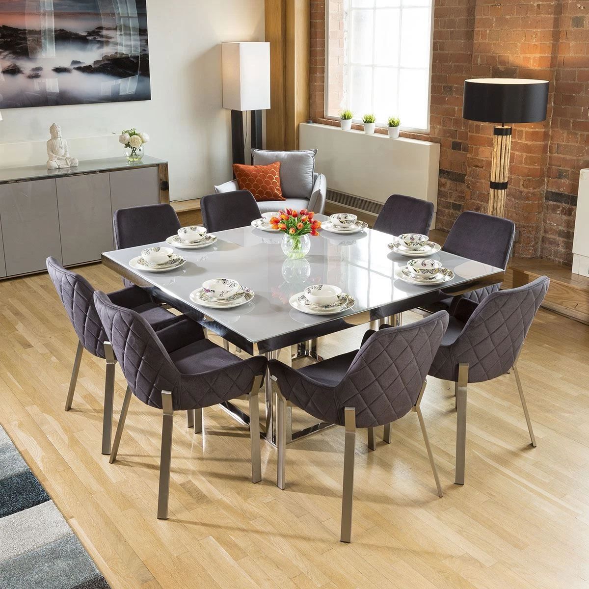 Dining table with carver chairs online