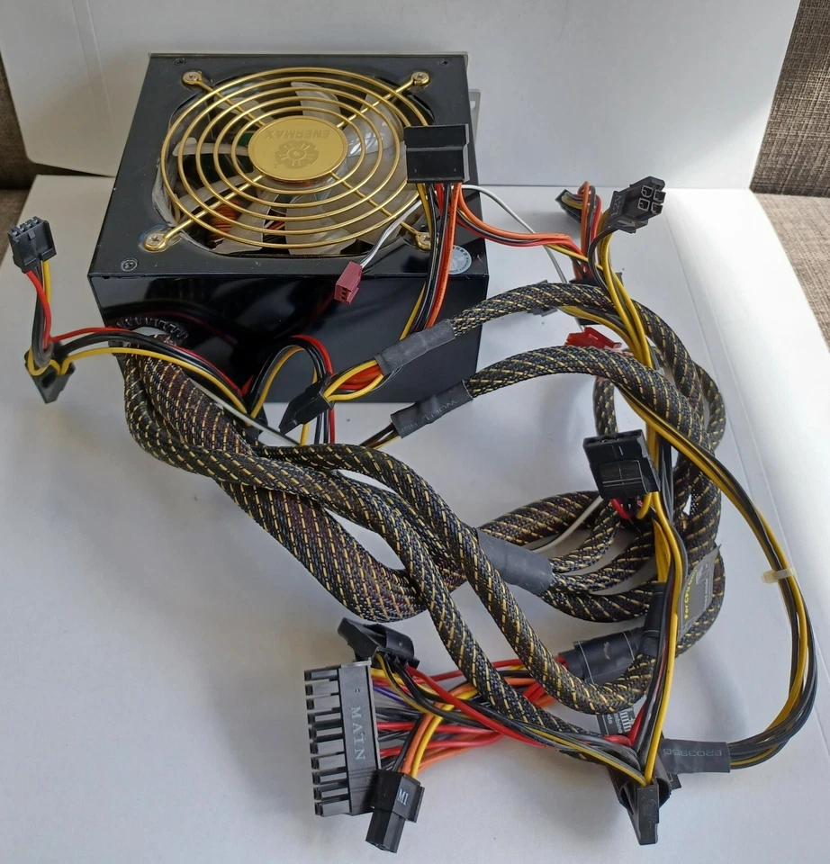 ENERMAX PRO82+ EPR385AWT 385W ATX12 Ver.2.3 80 PLUS Bronze Cert. Power Supply - Image 2 of 4