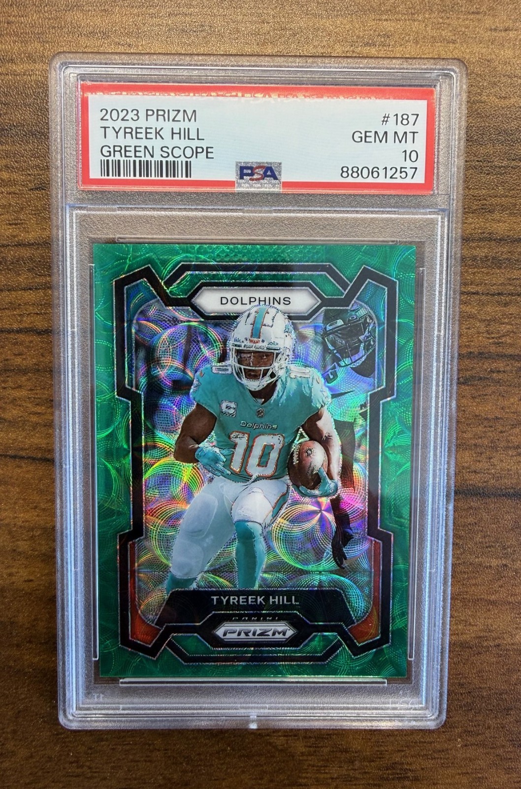 2023 Panini Prizm Tyreek Hill #187 Green Scope (#/75) PSA 10 Color Match