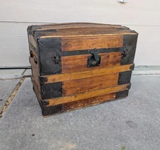 Antique Victorian Dome Slatted Top Steamer Trunk Chest Metal/Wood Slats