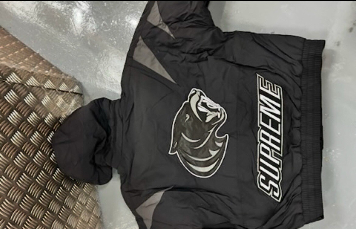 Supreme Wildcat Sideline Puffer Jacket OC✓ DS Medium Black Supreme Wildcat Sideline Puffer Jacket OC✓ DS Medium Black