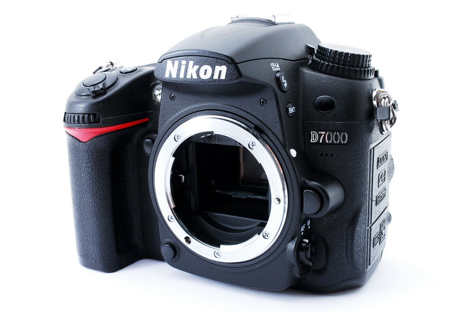 [Mint] Nikon D7000 16.2 MP Digital SLR Camera Body Black Low Shutter