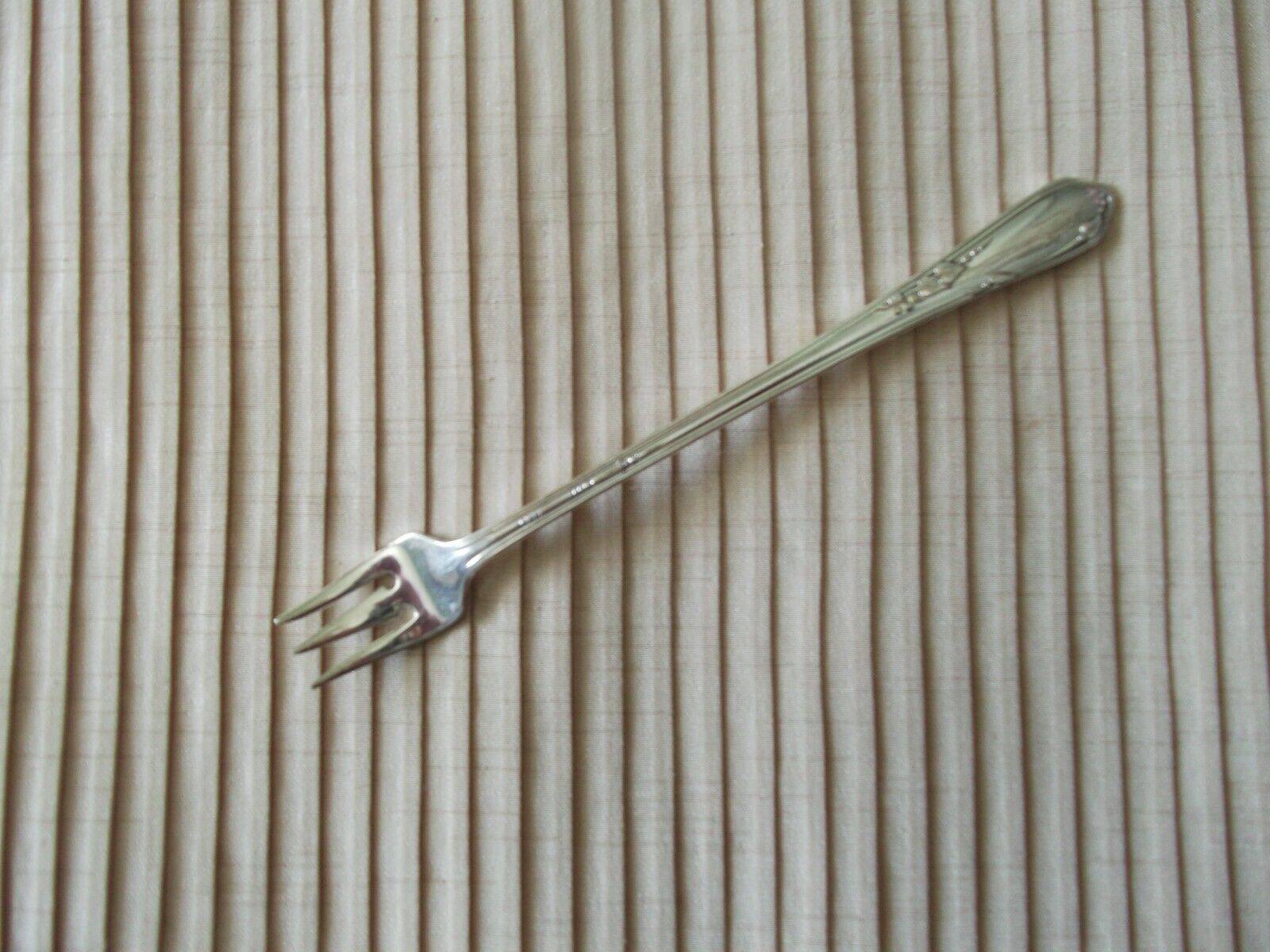 1 Seafood/Cocktail Fork, Oneida Community Stainless flatware,  "Brahms" pattern